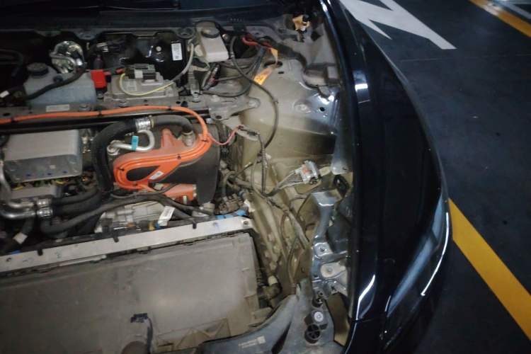 Used Tesla Model 3 2023 Long-Range All-Wheel-Drive Version Engine Bay Left