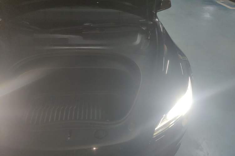 Used Tesla Model 3 2023 Rear-Wheel-Drive Version Engine Bay Left