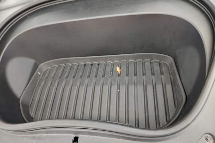 Used Tesla Model 3 2023 Rear-Wheel-Drive Version Engine Bay