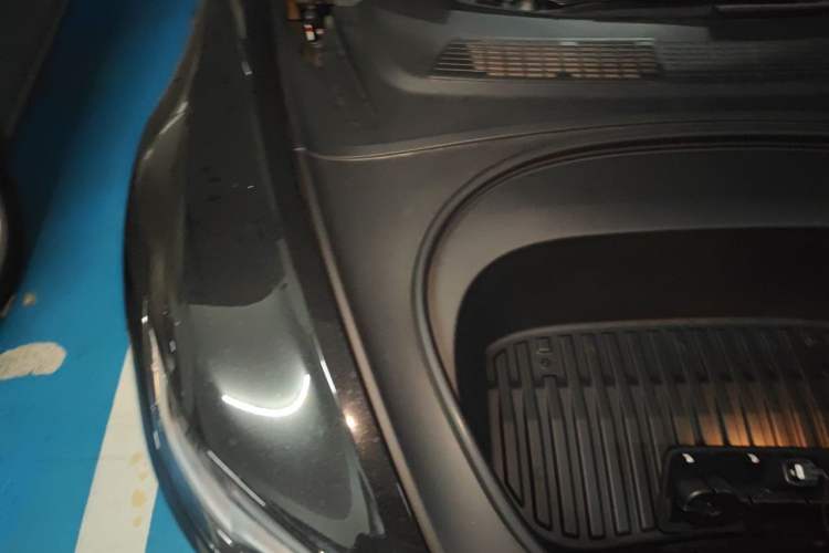 Used Tesla Model 3 2023 Rear-Wheel-Drive Version Engine Bay Right
