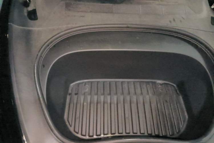 Used Tesla Model 3 2023 Long-Range All-Wheel-Drive Version Engine Bay Right
