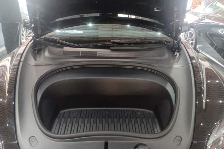 Used Tesla Model 3 2023 Rear-Wheel-Drive Version Engine Bay