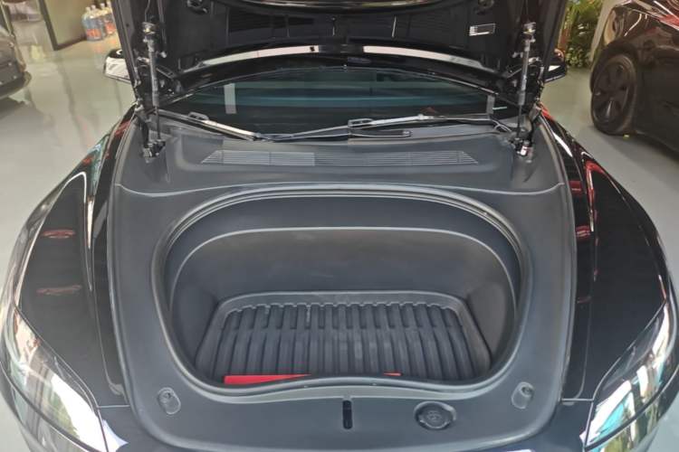 Used Tesla Model 3 2023 Rear-Wheel-Drive Version Engine Bay