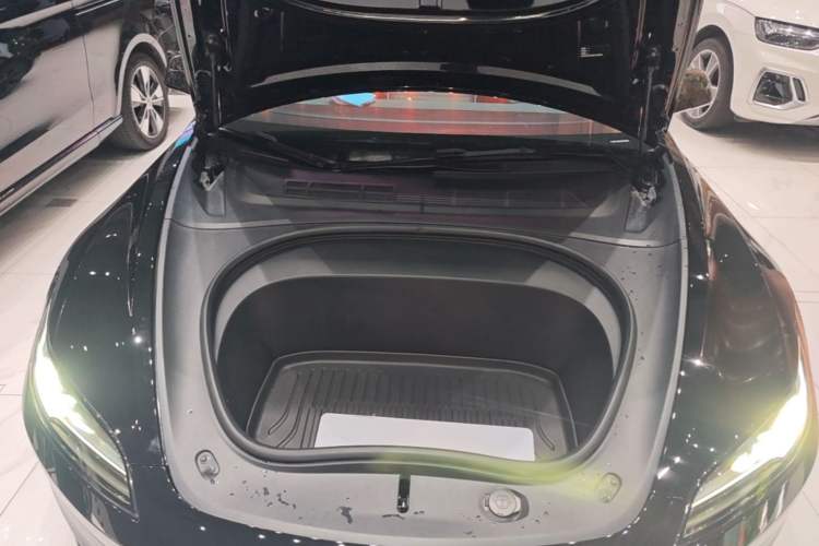 Used Tesla Model 3 2023 Rear-Wheel-Drive Version Engine Bay