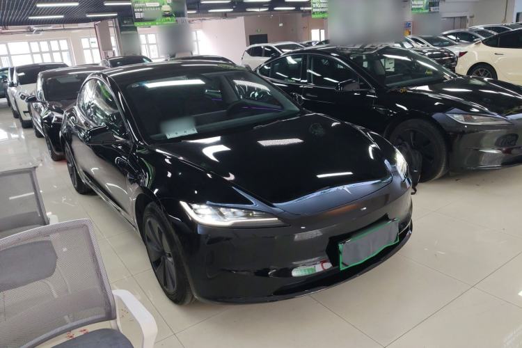 Used Tesla Model 3 2023 Rear-Wheel-Drive Version Exterior 1
