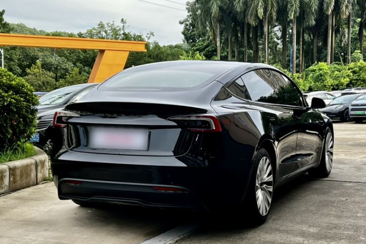 Used Tesla Model 3 2023 Rear-Wheel-Drive Version Exterior 1