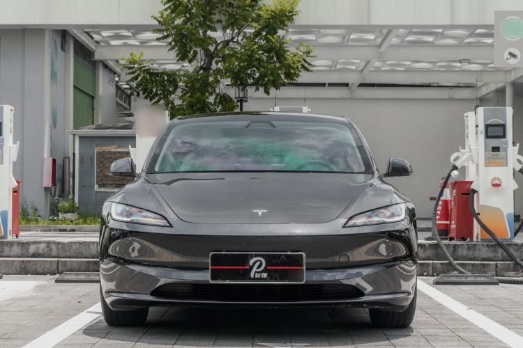 Used Tesla Model 3 2023 Rear-Wheel-Drive Version Exterior 1
