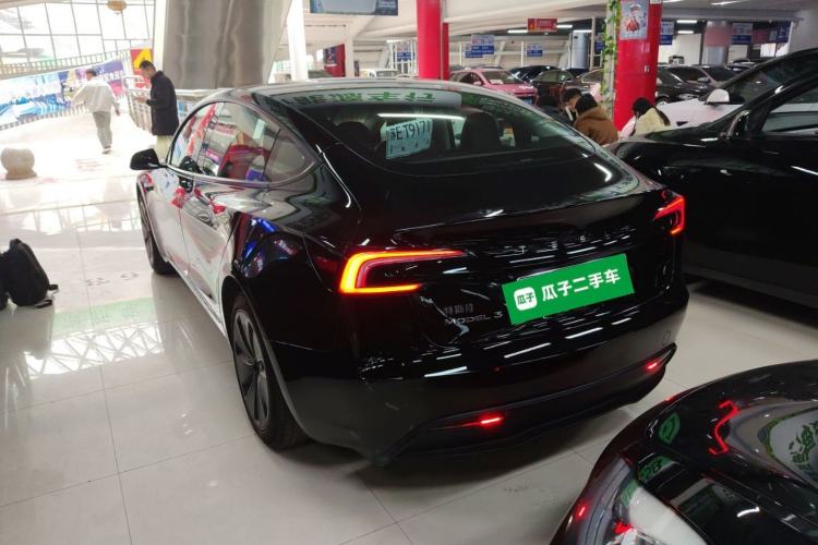Used Tesla Model 3 2023 Rear-Wheel-Drive Version Exterior 2