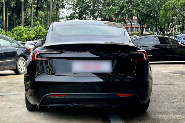 Used Tesla Model 3 2023 Rear-Wheel-Drive Version Exterior 2