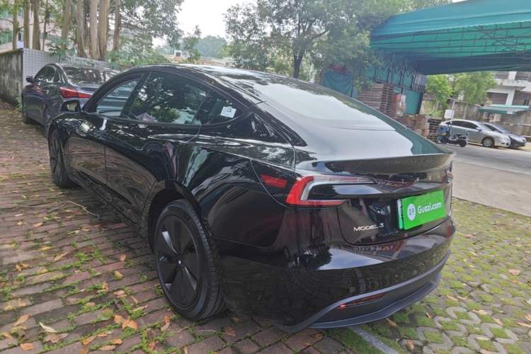 Used Tesla Model 3 2023 Rear-Wheel-Drive Version Exterior 2