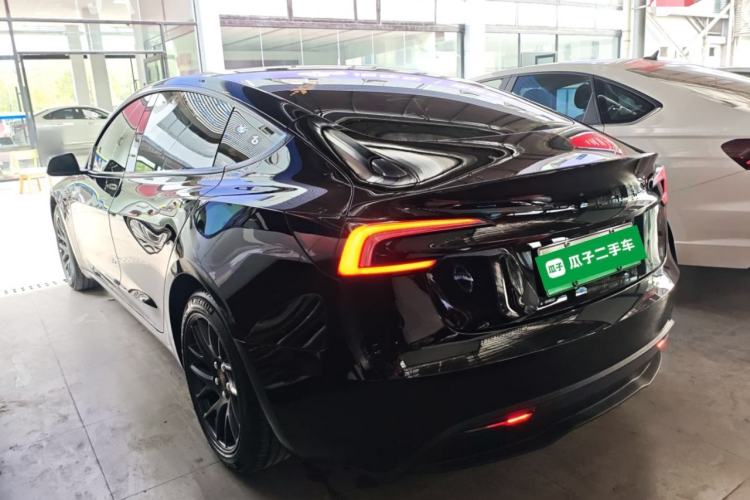 Used Tesla Model 3 2023 Rear-Wheel-Drive Version Exterior 2