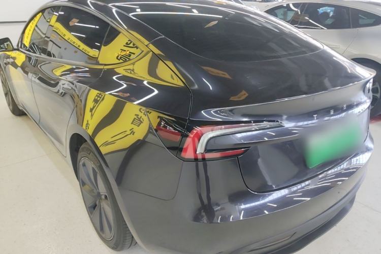 Used Tesla Model 3 2023 Rear-Wheel-Drive Version Exterior 2