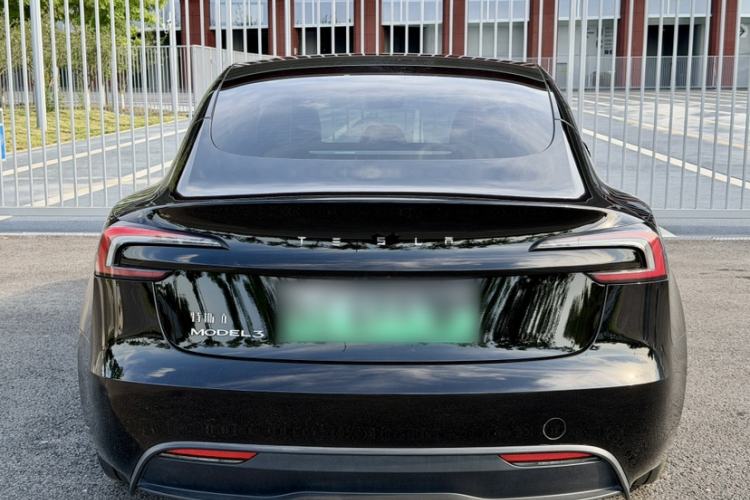 Used Tesla Model 3 2023 Rear-Wheel-Drive Version Exterior 3