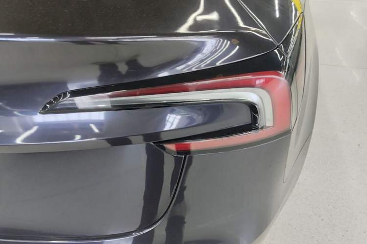 Used Tesla Model 3 2023 Rear-Wheel-Drive Version Exterior 3