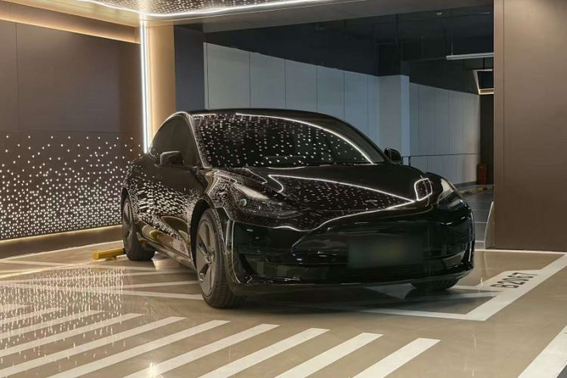 Used Tesla Model 3 2023 Long-Range All-Wheel-Drive Version Exterior 3