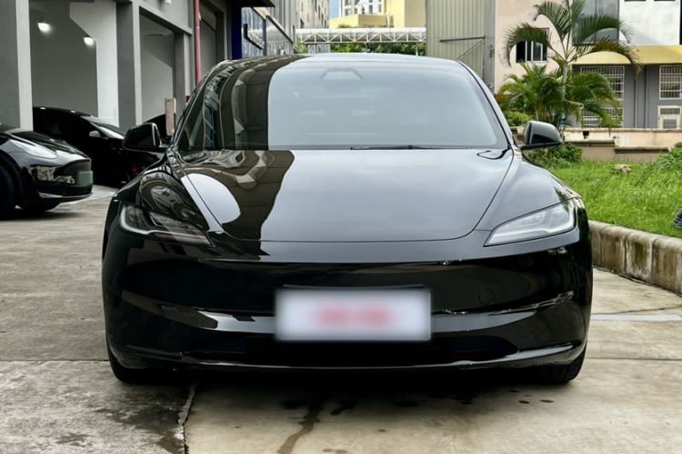 Used Tesla Model 3 2023 Rear-Wheel-Drive Version Exterior 4