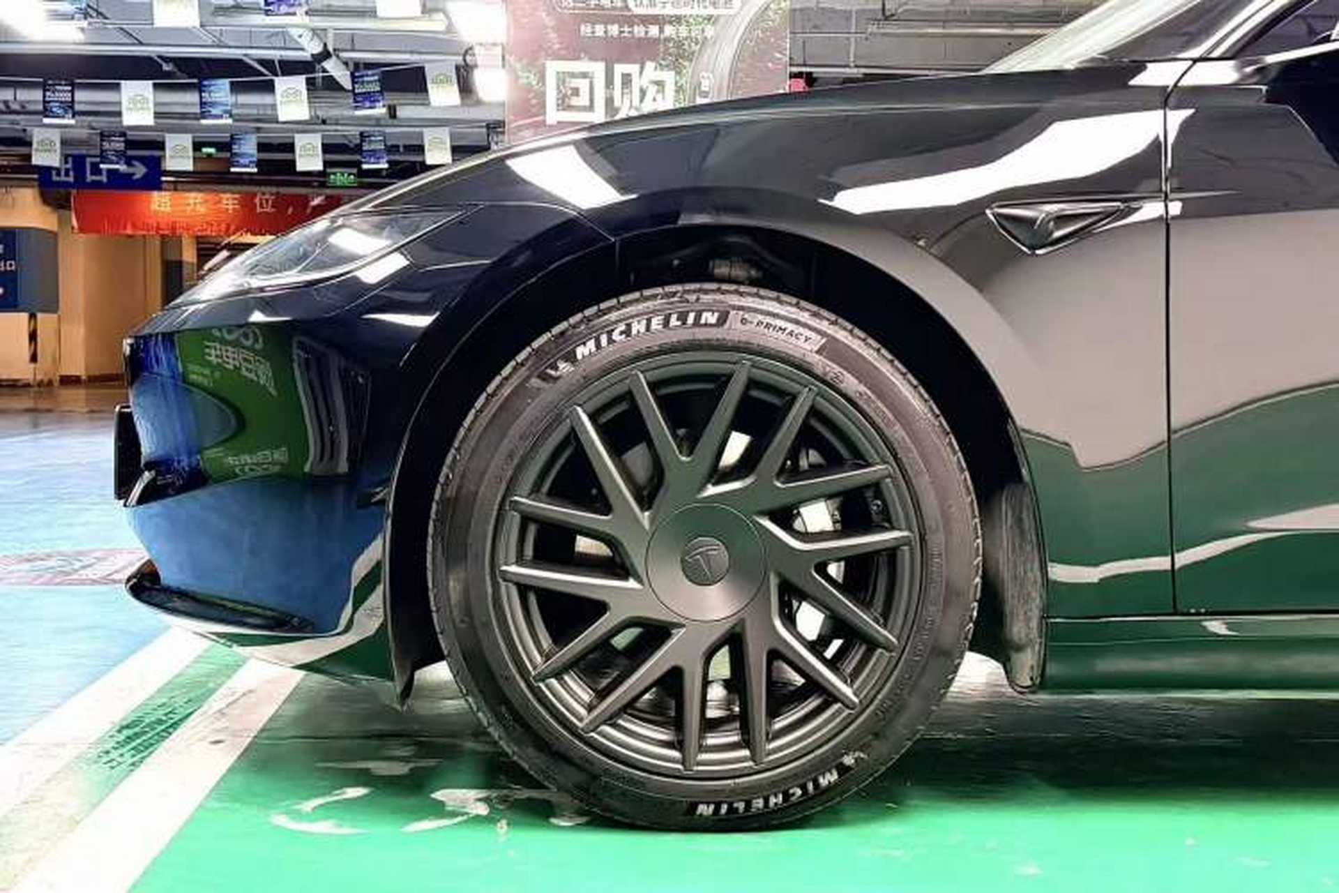 Used Tesla Model 3 2023 Rear-Wheel-Drive Version Exterior 4
