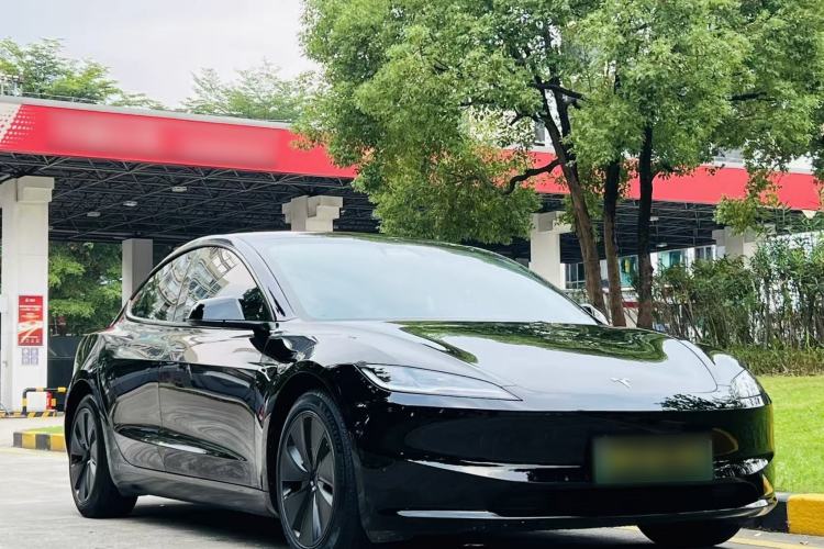 Used Tesla Model 3 2023 Rear-Wheel-Drive Version Exterior 4