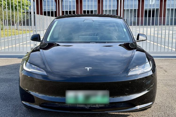 Used Tesla Model 3 2023 Rear-Wheel-Drive Version Exterior 4