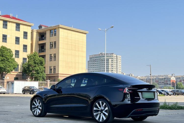 Used Tesla Model 3 2023 Rear-Wheel-Drive Version Exterior 5
