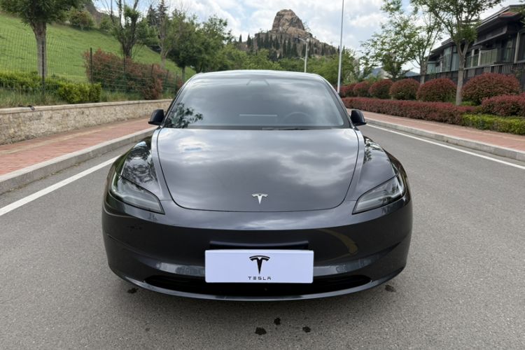 Used Tesla Model 3 2023 Rear-Wheel-Drive Version Exterior 6
