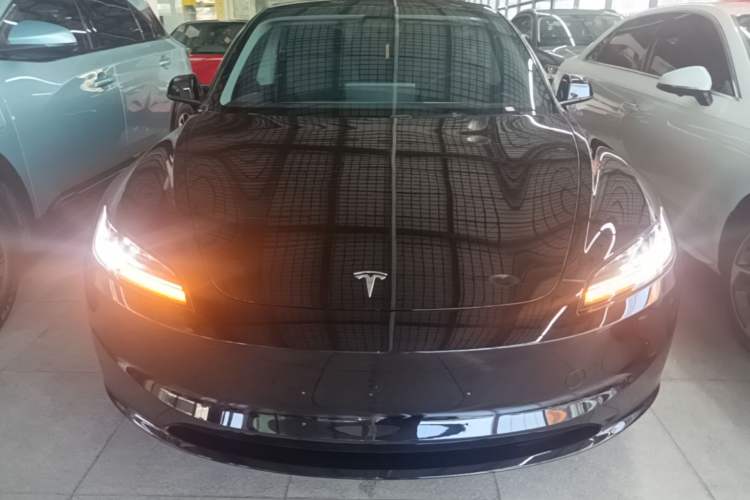 Used Tesla Model 3 2023 Rear-Wheel-Drive Version Front