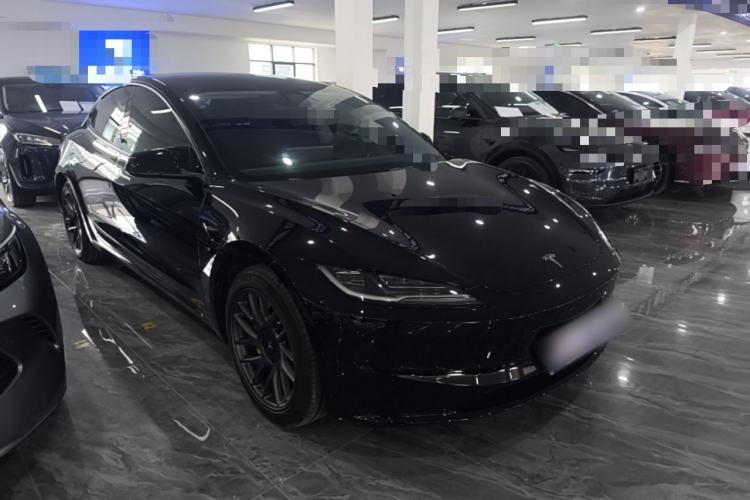 Used Tesla Model 3 2023 Rear-Wheel-Drive Version Front Right 45 Deg