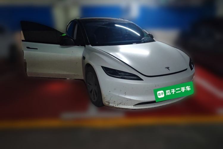Used Tesla Model 3 2023 Rear-Wheel-Drive Version Front Right 45 Deg