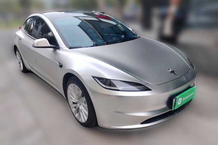 Used Tesla Model 3 2023 Rear-Wheel-Drive Version Front Right 45 Deg