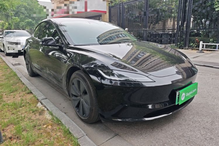 Used Tesla Model 3 2023 Rear-Wheel-Drive Version Front Right 45 Deg