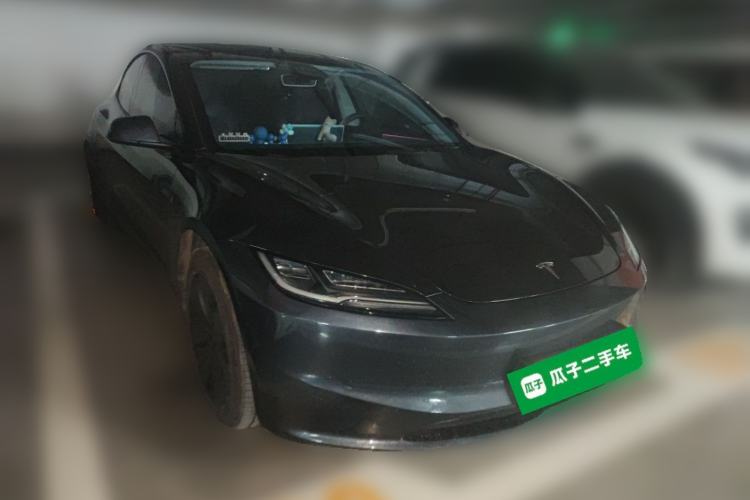 Used Tesla Model 3 2023 Rear-Wheel-Drive Version Front Right 45 Deg