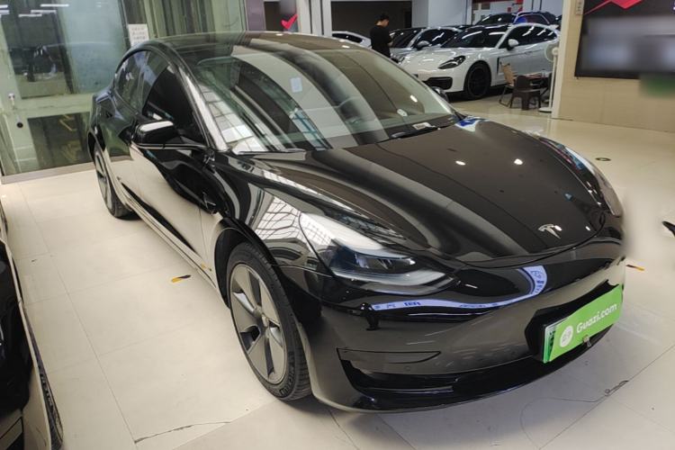 Used Tesla Model 3 2023 Rear-Wheel-Drive Version Front Right 45 Deg