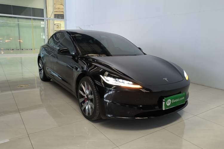 Used Tesla Model 3 2023 Long-Range All-Wheel-Drive Version Front Right 45 Deg