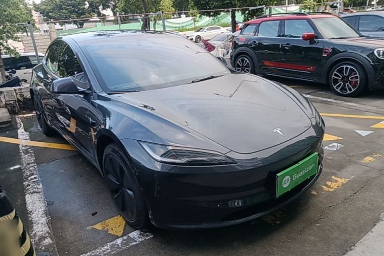 Used Tesla Model 3 2023 Rear-Wheel-Drive Version Front Right 45 Deg