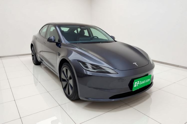 Used Tesla Model 3 2023 Rear-Wheel-Drive Version Front Right 45 Deg