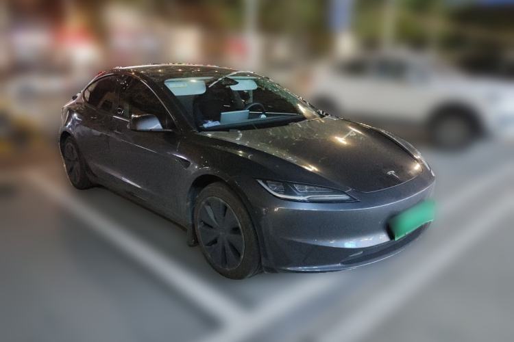 Used Tesla Model 3 2023 Rear-Wheel-Drive Version Front Right 45 Deg