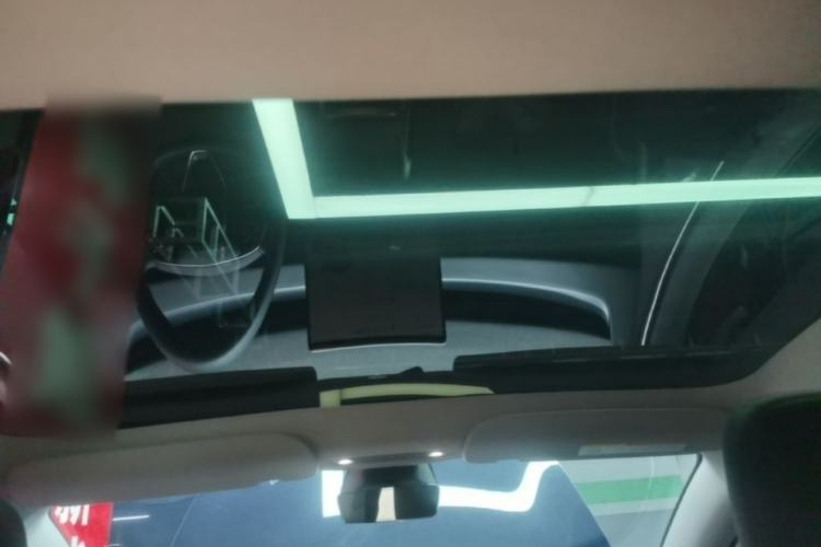 Used Tesla Model 3 2023 Rear-Wheel-Drive Version Headliner