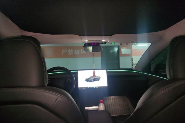 Used Tesla Model 3 2023 Rear-Wheel-Drive Version Headliner