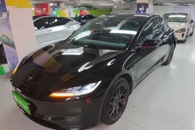 Tesla Model 3 2023 Rear-Wheel-Drive Version usado