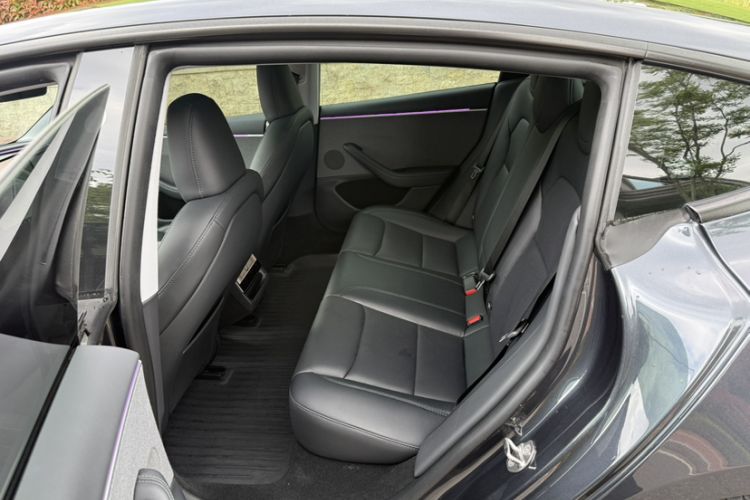 Used Tesla Model 3 2023 Rear-Wheel-Drive Version Interior 1