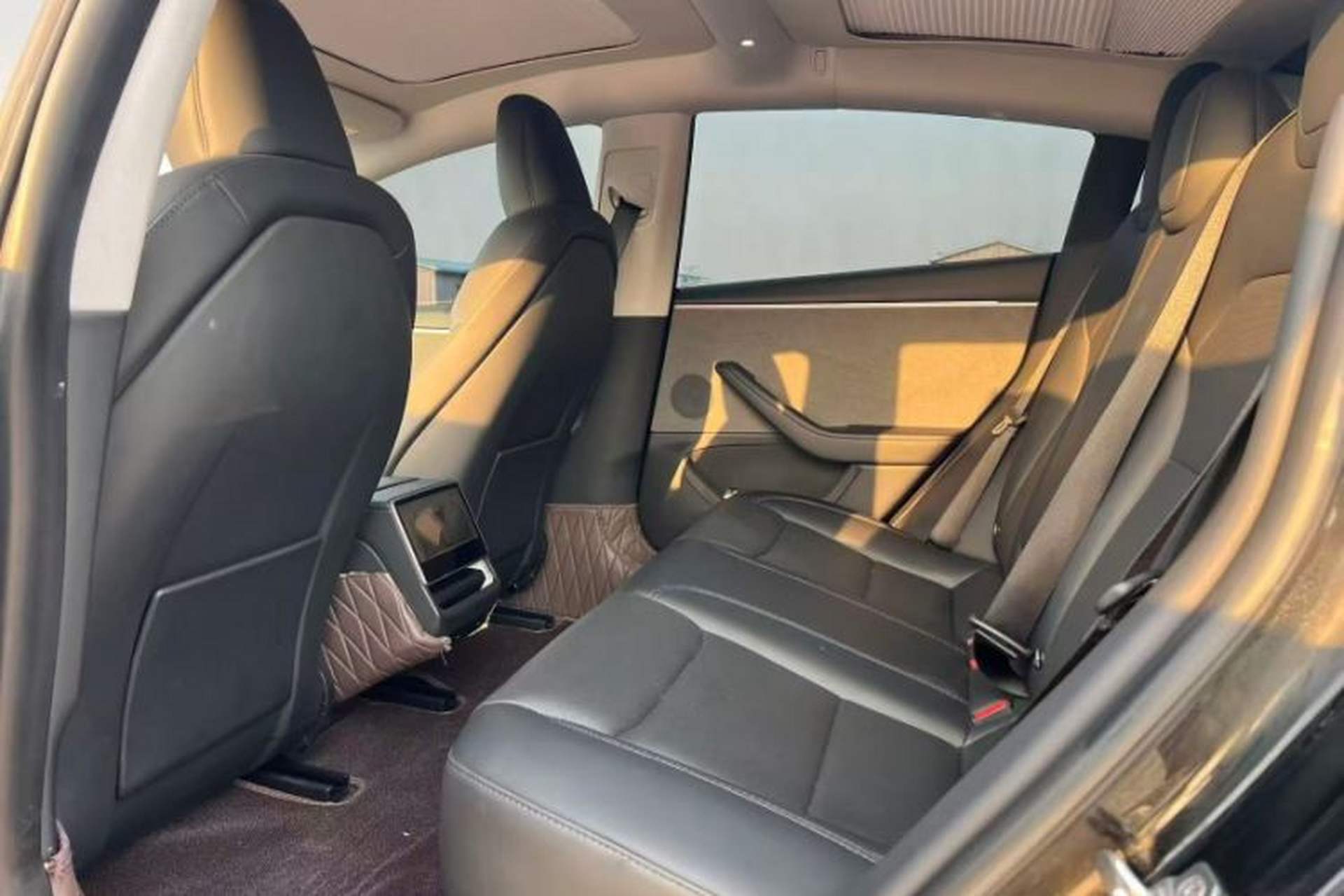Used Tesla Model 3 2023 Rear-Wheel-Drive Version Interior 2