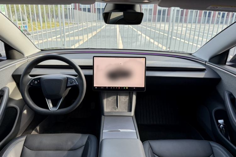 Used Tesla Model 3 2023 Rear-Wheel-Drive Version Interior 3