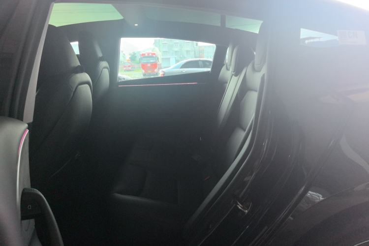 Used Tesla Model 3 2023 Long-Range All-Wheel-Drive Version Interior 4
