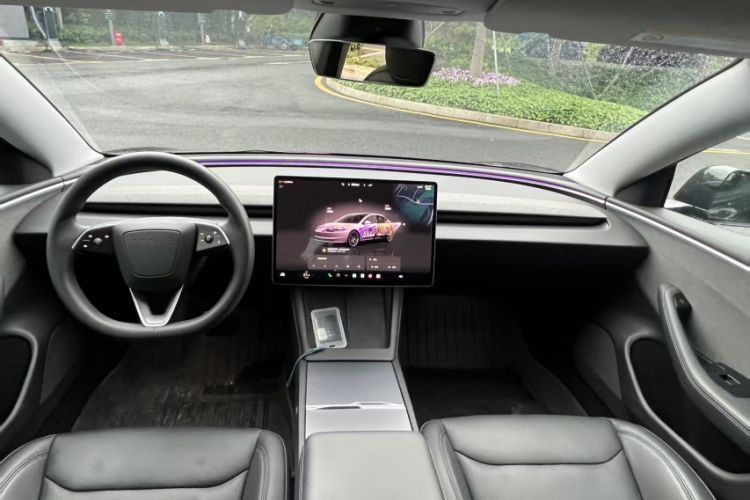 Used Tesla Model 3 2023 Rear-Wheel-Drive Version Interior 5
