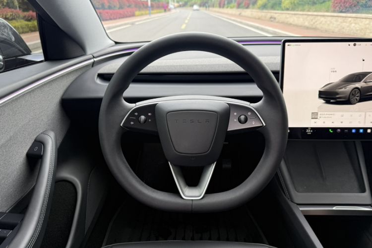 Used Tesla Model 3 2023 Rear-Wheel-Drive Version Interior 5