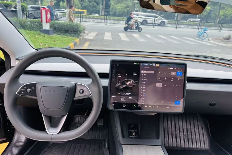 Used Tesla Model 3 2023 Rear-Wheel-Drive Version Interior 8