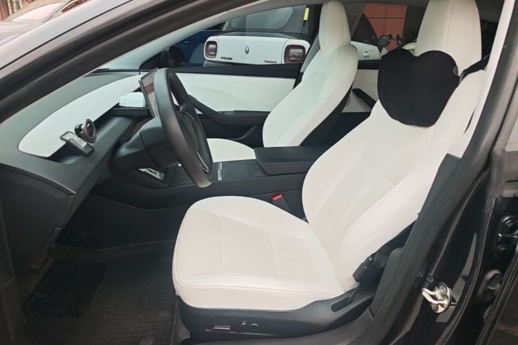Used Tesla Model 3 2023 Long-Range All-Wheel-Drive Version Left Front Seat