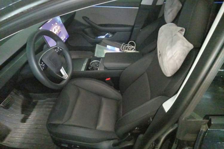 Used Tesla Model 3 2023 Rear-Wheel-Drive Version Left Front Seat
