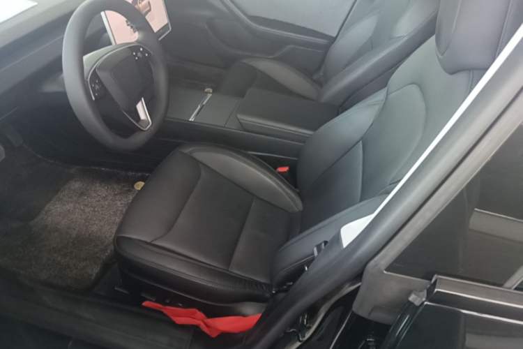 Used Tesla Model 3 2023 Rear-Wheel-Drive Version Left Front Seat