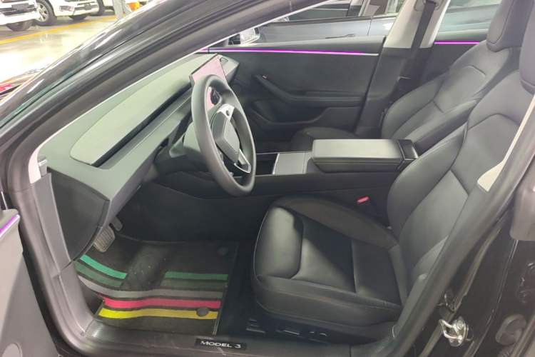 Used Tesla Model 3 2023 Long-Range All-Wheel-Drive Version Left Front Seat